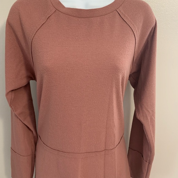 V ery j Mauve Top - Picture 3 of 16